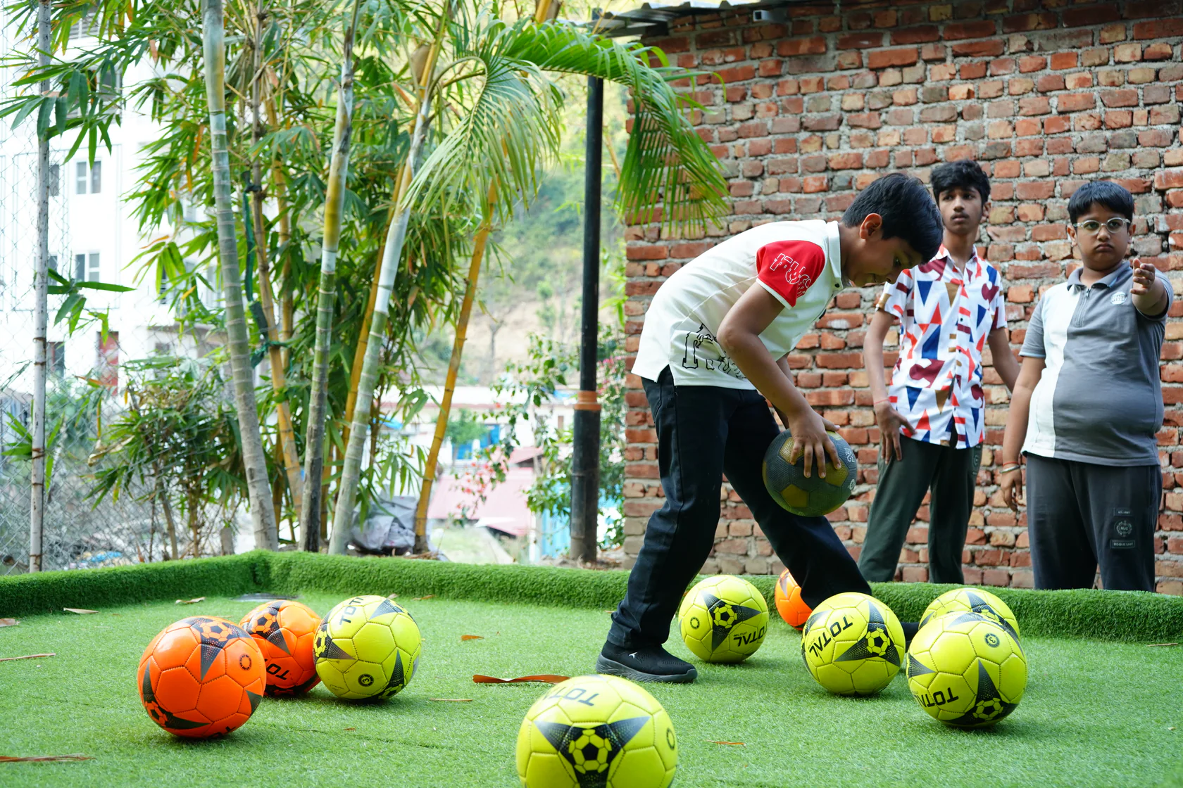 Pick an Adventure: AI Photobooth, Foot Pool & VR Bungee Experience in Rishikesh
