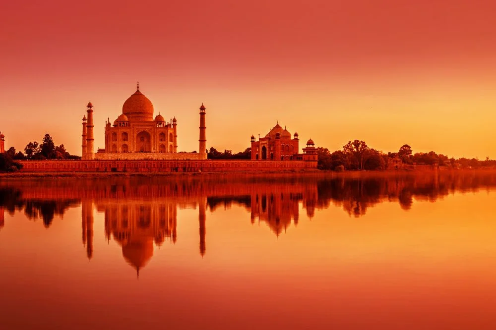 Seven Wonders at Sunrise Day Trip to Agra