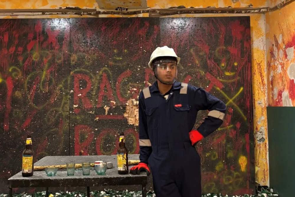 Rage Room Experience in Delhi – Smash Your Stress Away!