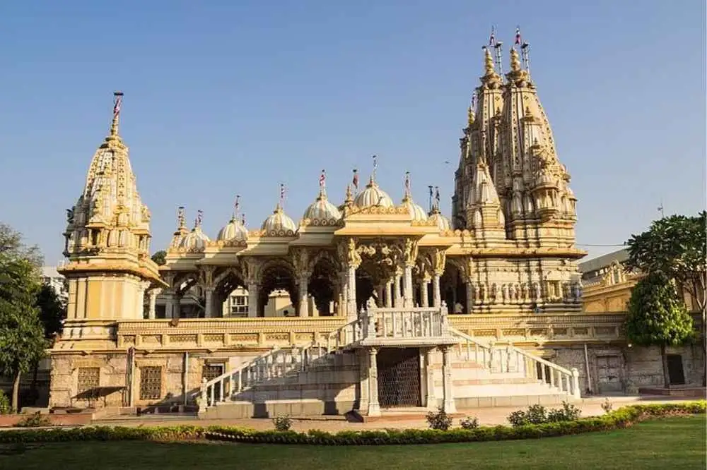 Explore the Best of Ahmedabad by Car