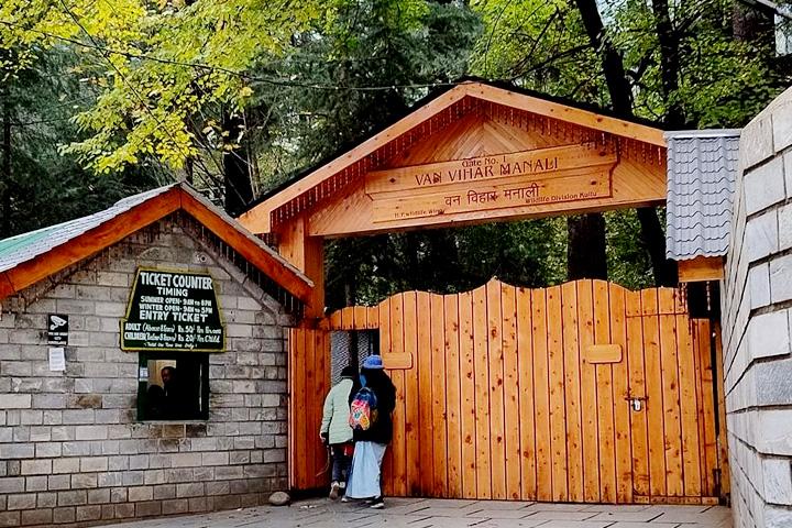 Exclusive 6-Hour Private Manali & Solang Valley Tour