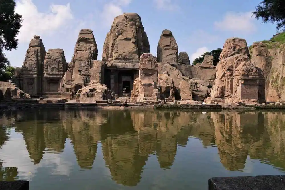 Rock-Cut Temples And Sculptures, Masrur