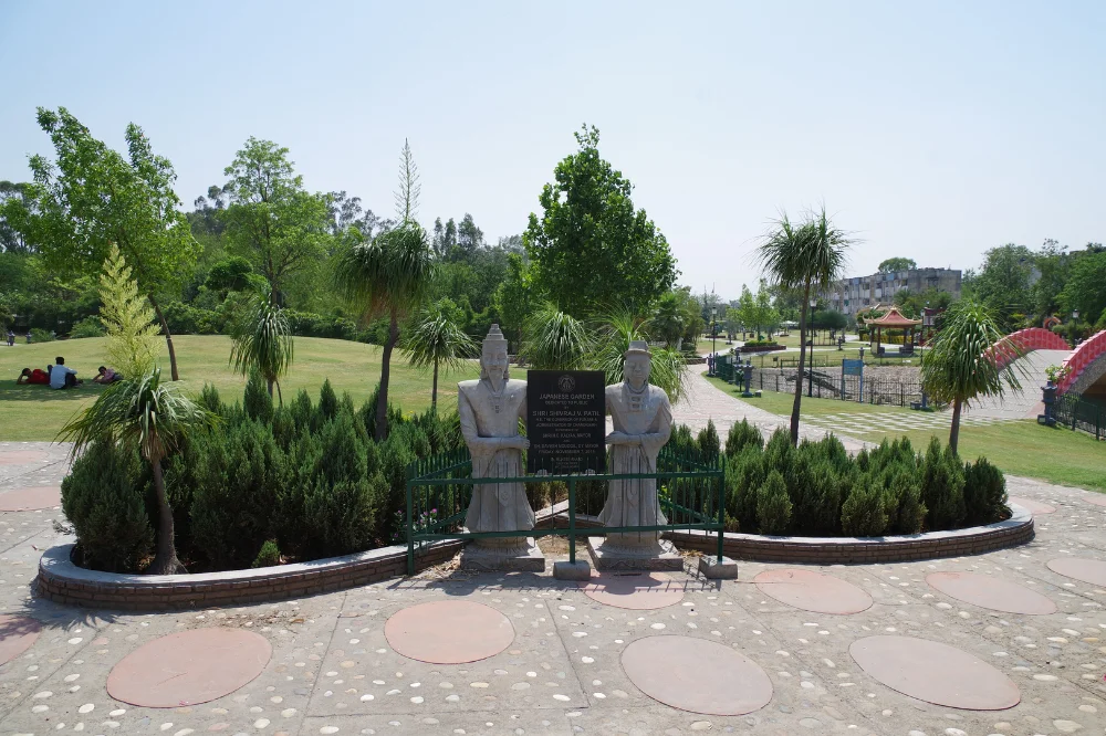 Garden Trails of Chandigarh Guided Full-Day City Tour