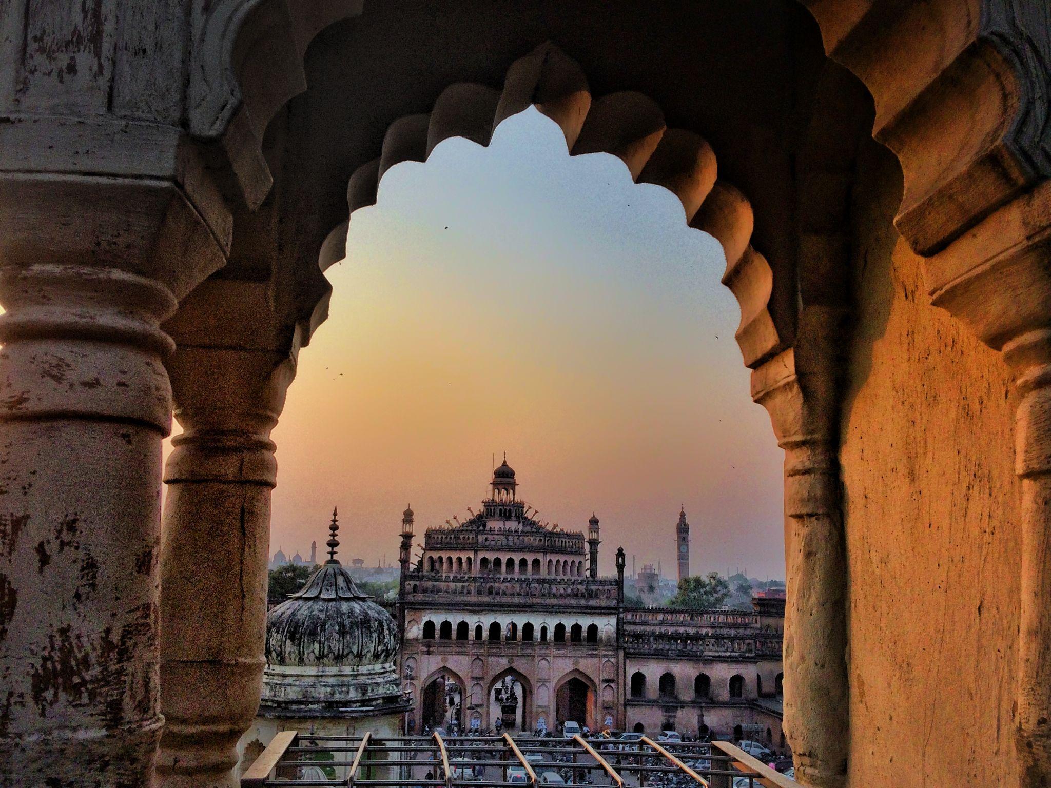 Lucknow Full Day Sightseeing Tour