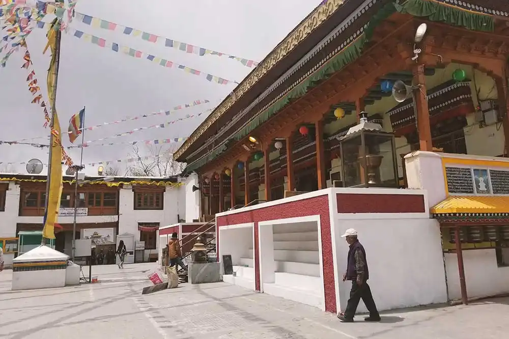 Audio Guided Walking Tour of Leh Bazaar Walk - Life in Leh