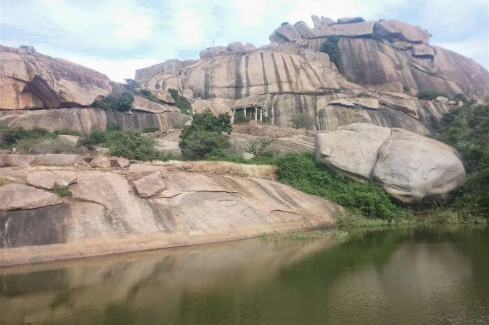 Bheemana Kindi Day Trek from Bangalore – Kanakapura Region