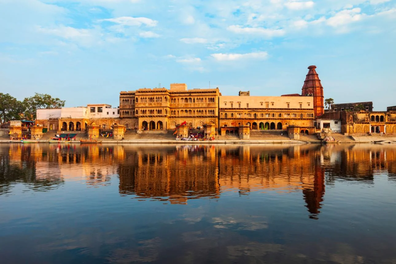 Full-Day Private Mathura & Vrindavan Tour from Delhi with Guide and Round-Trip AC Transfers